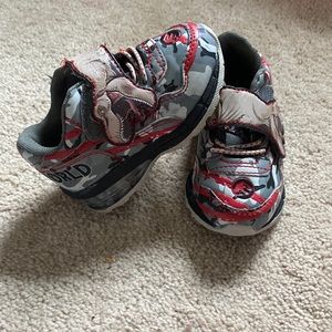 Toddler shoes size 6